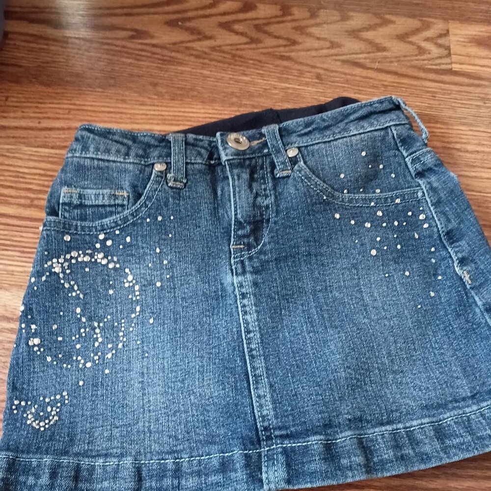 Justice girls size 8 blue denim skirt